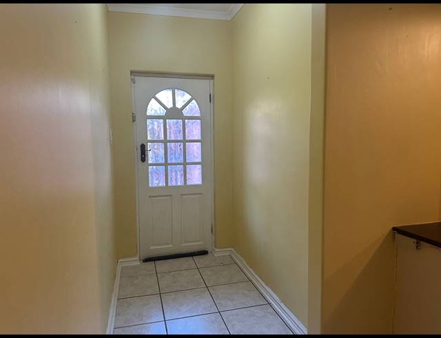 3 BEDROOM SIMPLEX TO LET IN UMTENTWENI